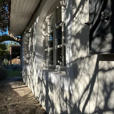 Ko, Es Kavics Vendeghazak *