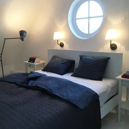 Ko, Es Kavics Vendeghazak Köveskál