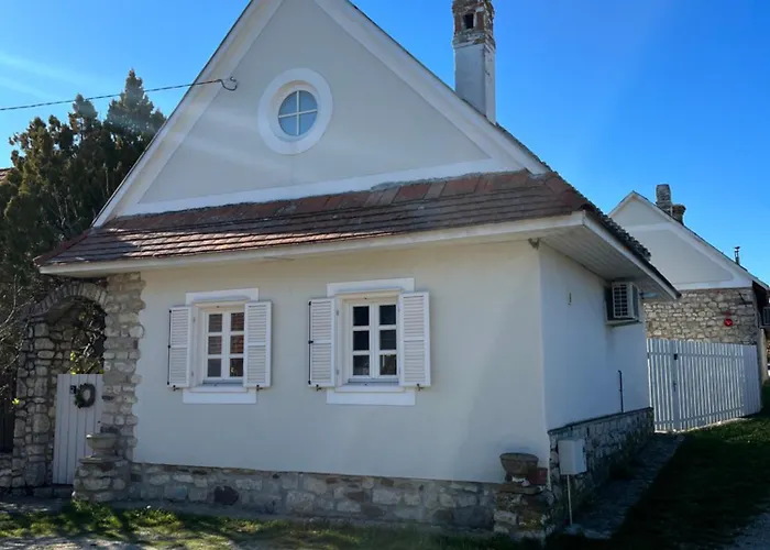 Ko, Es Kavics Vendeghazak Apartmán *
